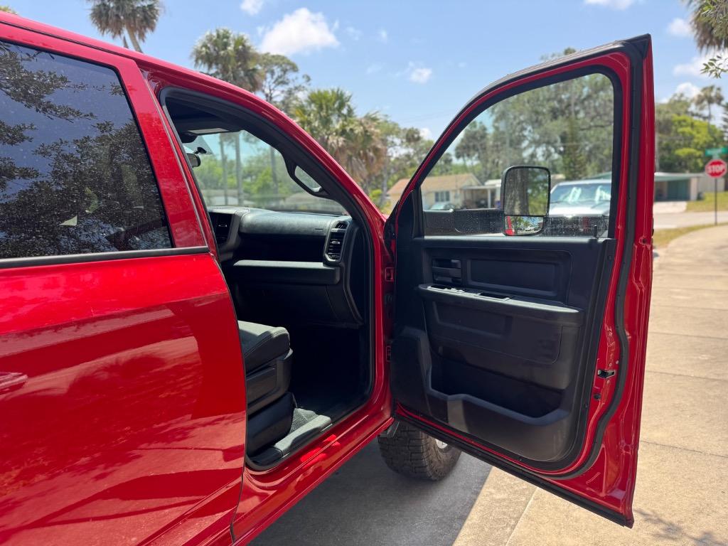 2022 Ram 2500 Tradesman photo 18