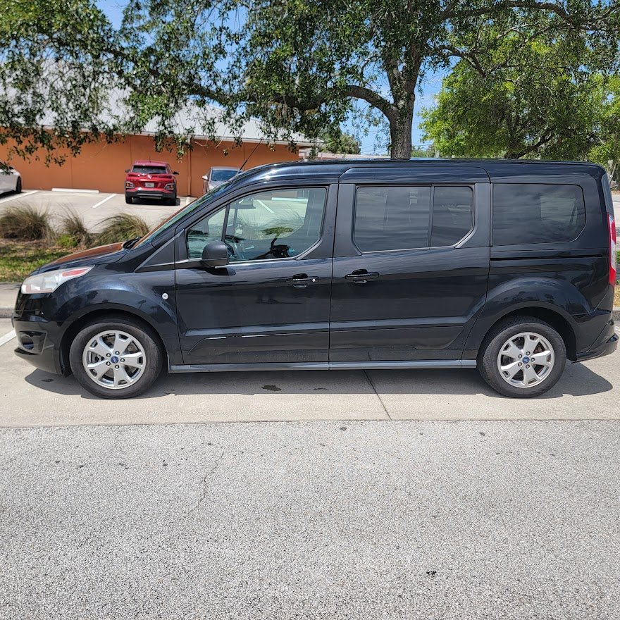 2016 Ford Transit Connect XLT photo 3