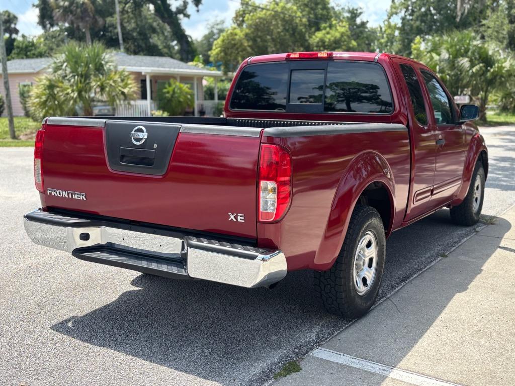2006 Nissan Frontier XE photo 13