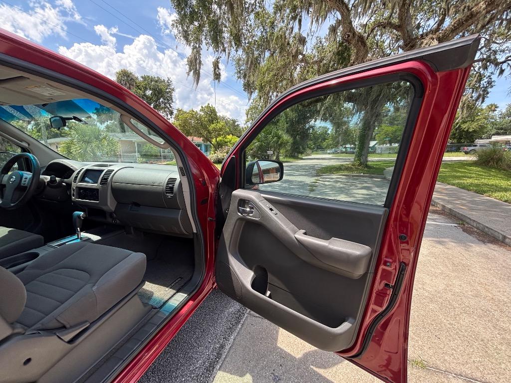 2006 Nissan Frontier XE photo 15