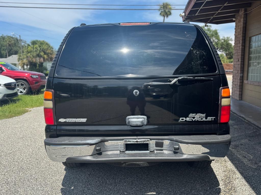 2004 Chevrolet Tahoe LS photo 12