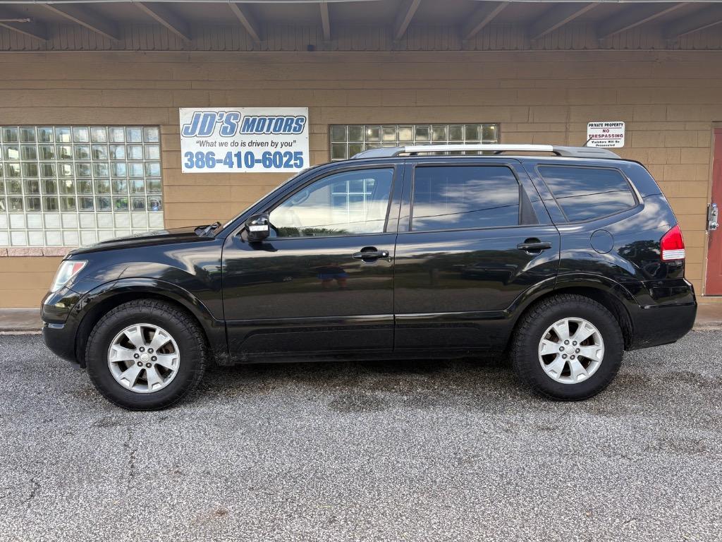 2009 Kia Borrego EX's photo